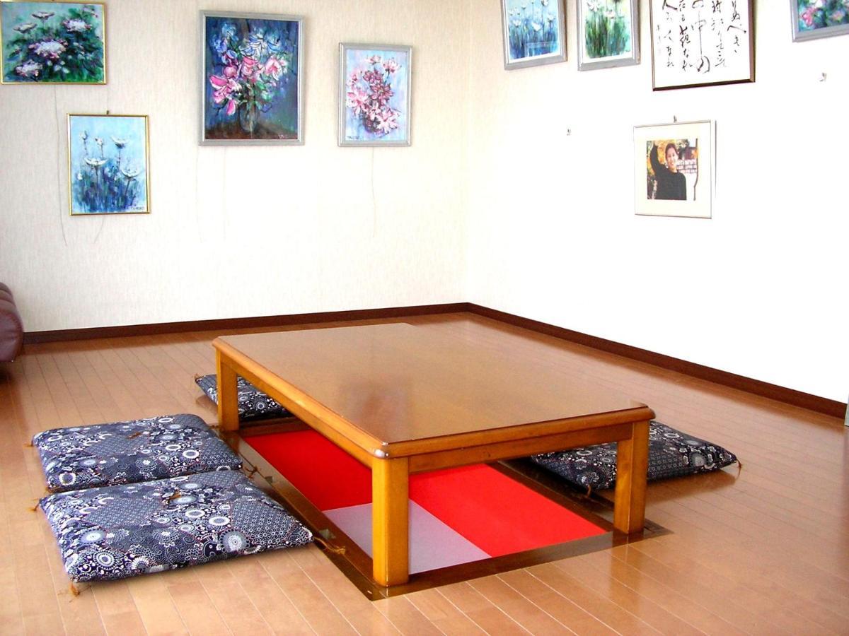 民泊コスモス Apartment Toyama Luaran gambar